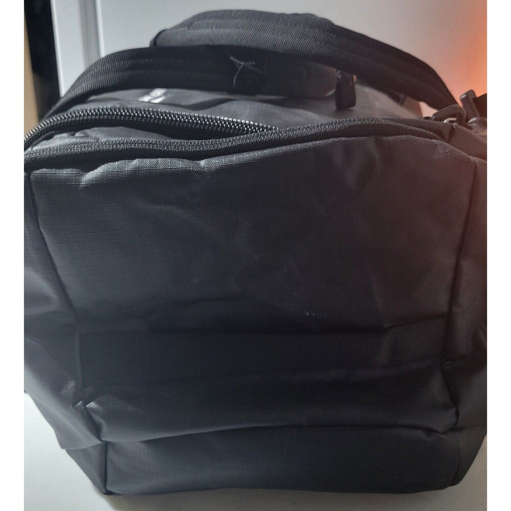 Timbuk2 Quest Travel Gym Duffle Bag Black Logo Embroidery 20x12 - Picture 4 of 7